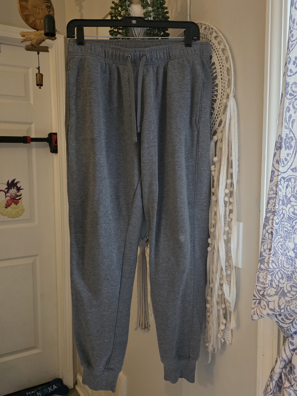 Men's Heather Gray Jogger Sweatpants - Comfortable Everyday Wear - Medium